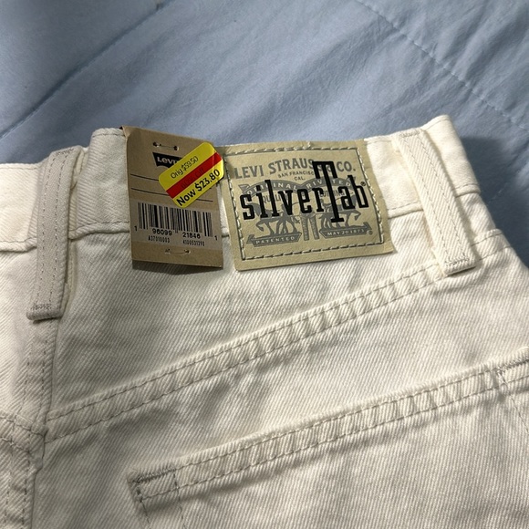 Silver tab high waisted mom shorts white brand new with tags size 28 - Picture 4 of 9